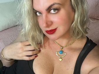 busty_horny