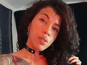 DalhiaBellee