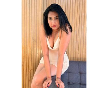 Girl Alone - jeniferxlove