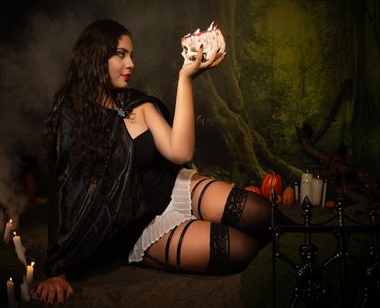 Girl Alone - LiliOwen