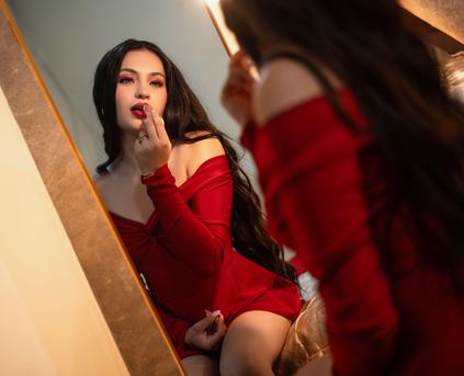 Girl Alone - Gabby_Sweet