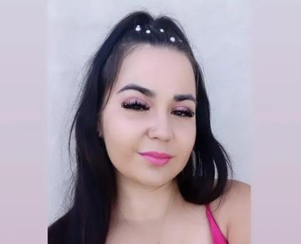 Girl Alone - EvieRayy