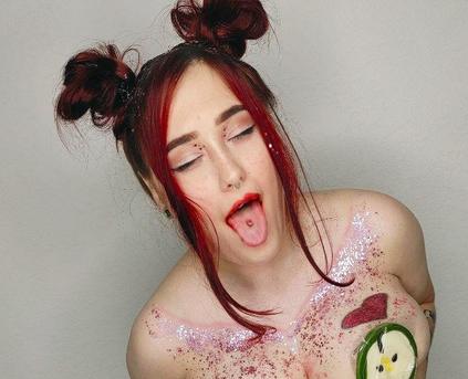 Shy Girl Alone - Estheri