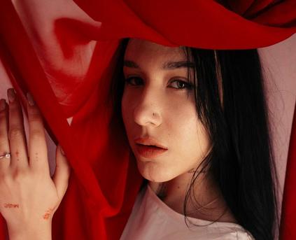 Girl Alone - NikkiGoldd