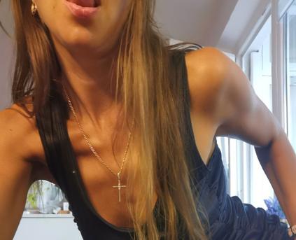 Girl Alone - LovelyElis1