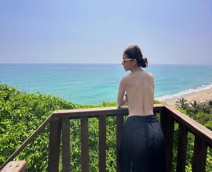 Girl Alone - AriGarcia1