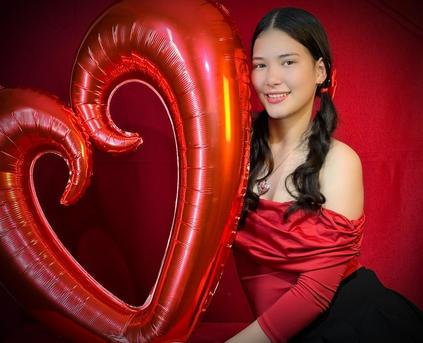 Girl Alone - lizzsweets