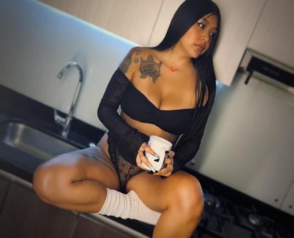 Girl Alone - Keyla_Cutte