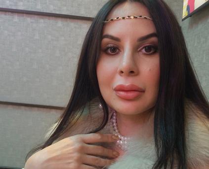 Shy Girl Alone - LilithVice