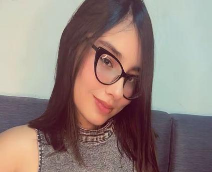 Girl Alone - SusyGattio