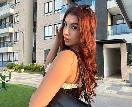 Girl Alone - NicoleAdams_