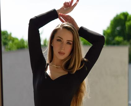 Friends & Romance - JulietteMagneticX