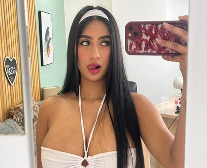 Girl Alone - Tessa_Gates