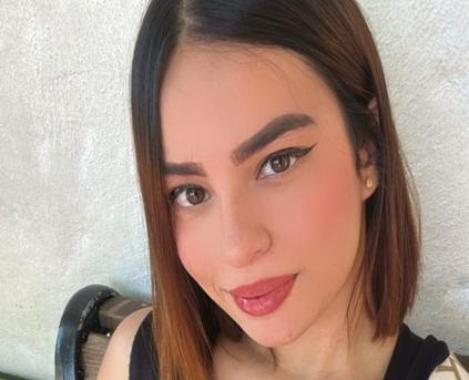 Girl Alone - EmilykurthSweet