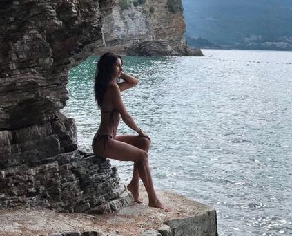 Friends & Romance - AuraMonroe