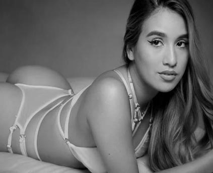 Girl Alone - emmawatBuddy
