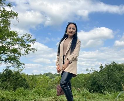 Girl Alone - HotAnne30