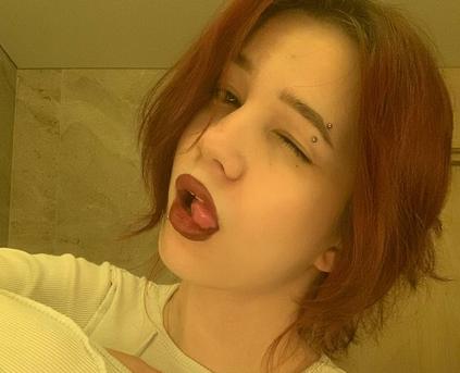 Girl Alone - GG_Viper