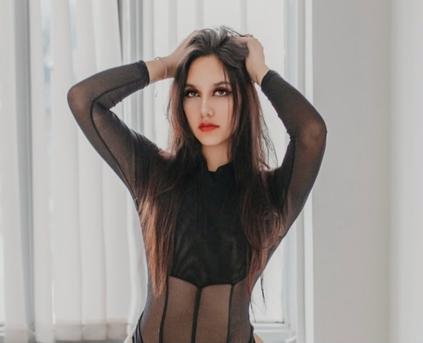 Girl Alone - JadeMartinez
