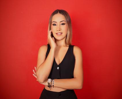 Girl Alone - LannaCarter