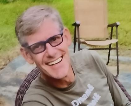 Guy Alone (Gay) - JustinMiles67