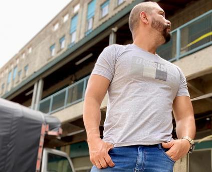 Guy Alone (Straight) - Andreshard