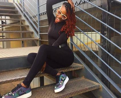 Girl Alone - Lolinah