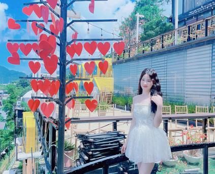Girl Alone - Hana2k