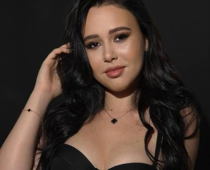 Girl Alone - TorryStarPlay