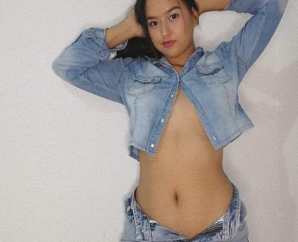 Girl Alone - Emilybatee