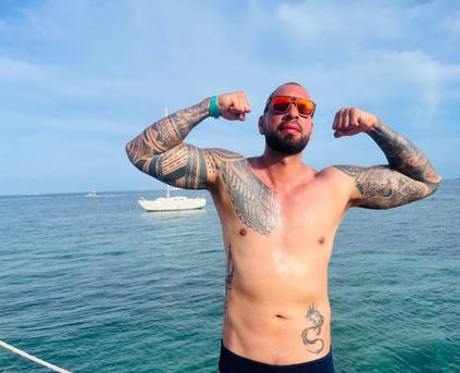 Guy Alone (Gay) - SebastianBlakeX