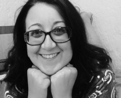 Shy Girl Alone - AnnaGoldXx