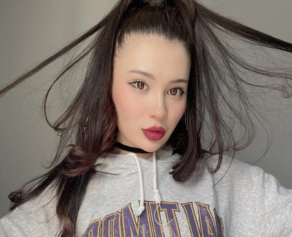 Girl Alone - YuJinaMeow