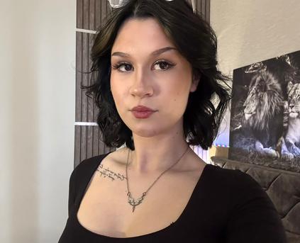 Shy Girl Alone - SaraBenson